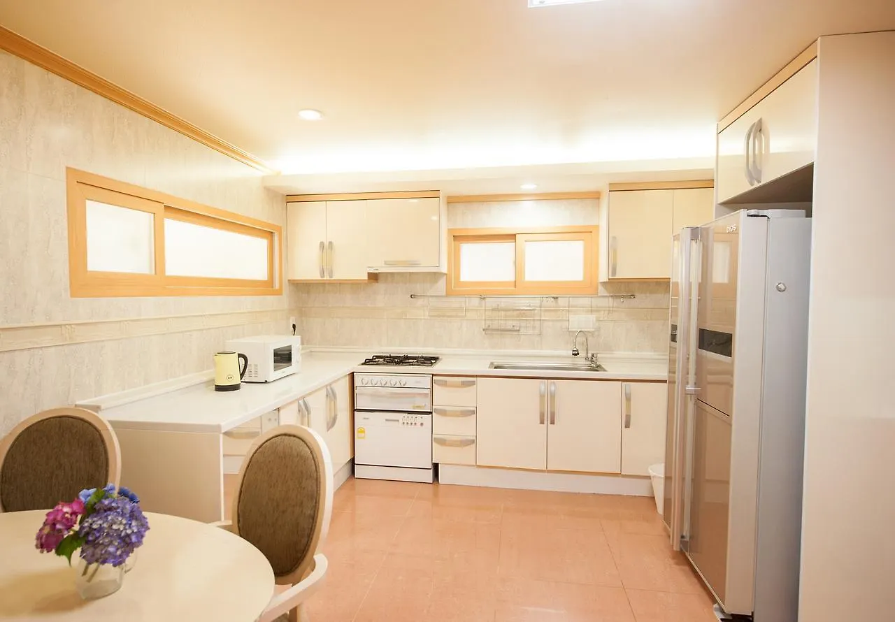 Дом отдыха Jeju Sullem Pension
